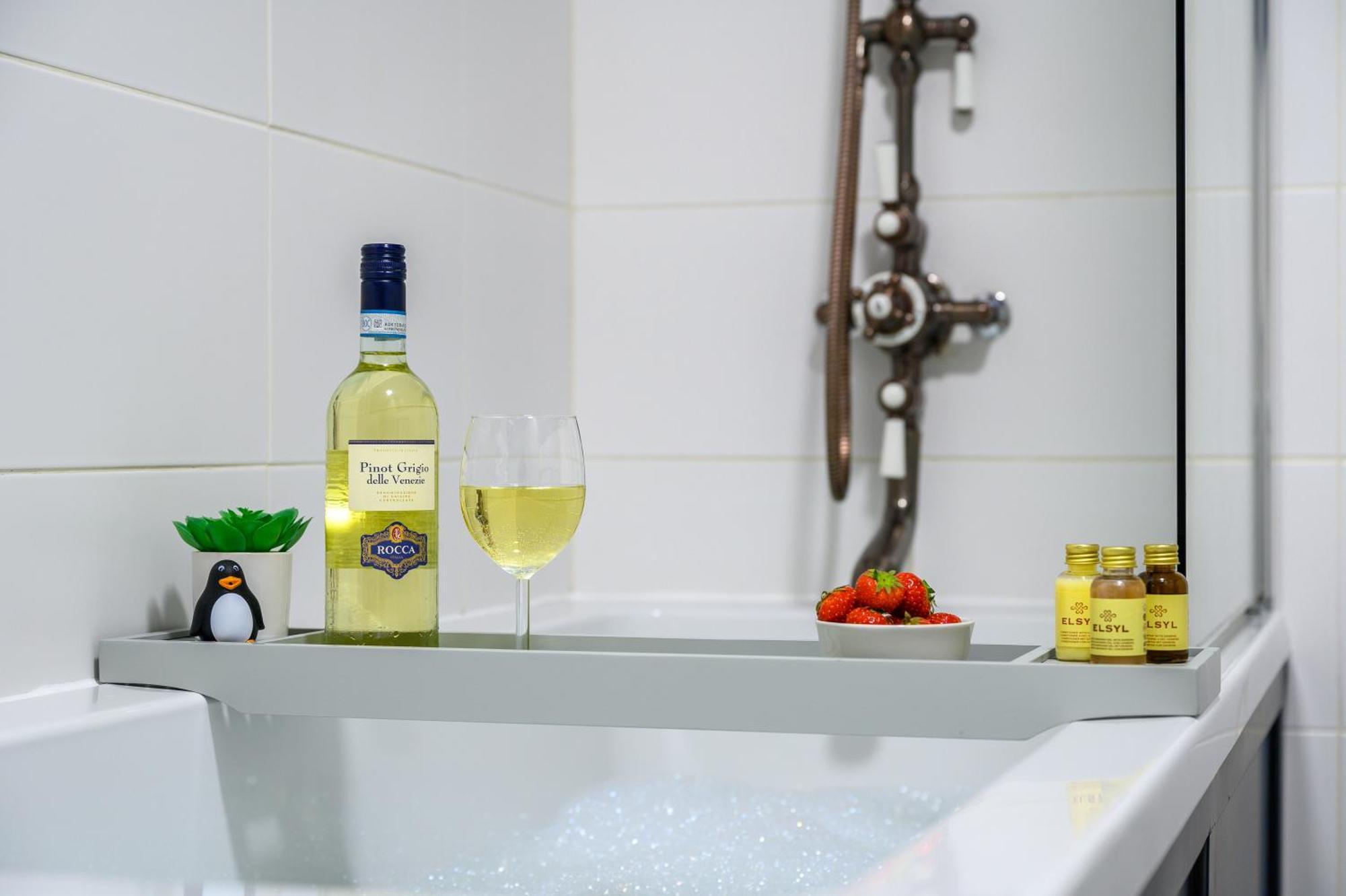 Вилла Relax At Little Hawkcliffe Steeton Экстерьер фото